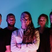 Danny Estrin (Voyager): «Melodias, sintetizadores e atmosferas tornaram-se cada vez mais aceites como um complemento perfeito para o metal.»