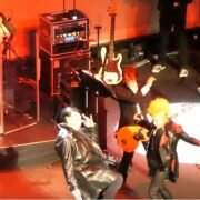 Cyndi Lauper em palco com Henry Rollins e Marilyn Manson