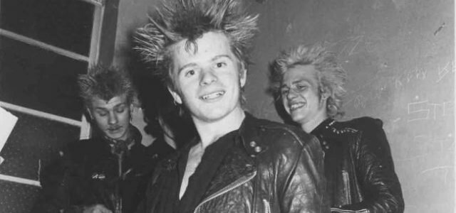 Discharge: os punks revolucionários que mudaram o metal para sempre