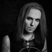 Alexi Laiho: a vida ardente e os tempos selvagens de um herói moderno do metal